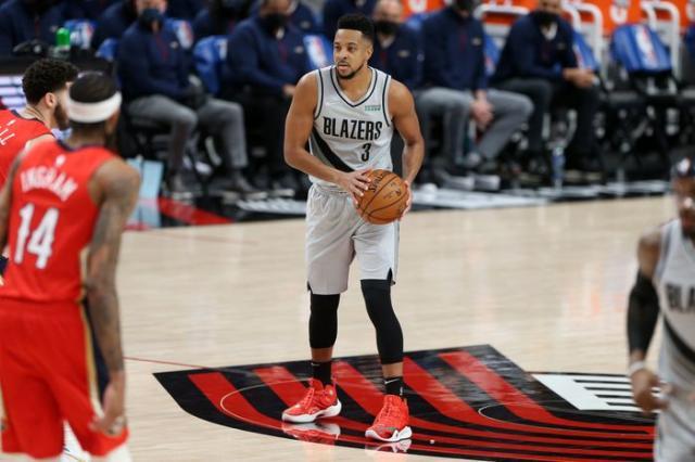 bob半岛体育官方网站-时隔8周CJ重返赛场 开拓者恐怖双枪季后赛上线？